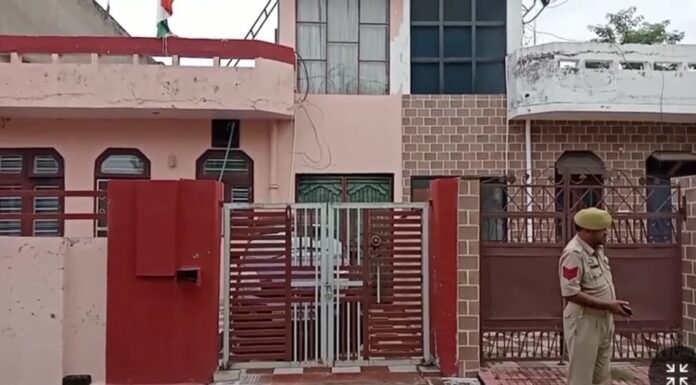  चौंका देने वाला!  घर का दरवाजा खोलते ही सामने 6 लाशें दिखाई दीं, मां समेत 3 बच्चे भी चले गए...क्या हुआ? 
