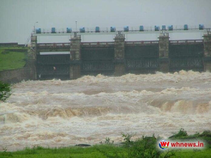  नासिक बारिश : नासिक में बारिश बढ़ गई है!  गंगापुर बांध से 3 हजार क्यूसेक पानी छोड़ा जा रहा है
