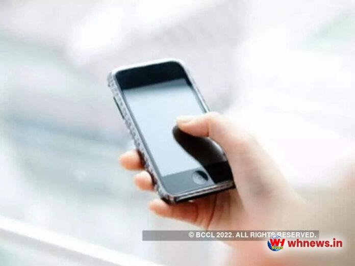 निकिता अपना मोबाइल नंबर दें... किराने की दुकान पर हुई चौंकाने वाली घटना 
