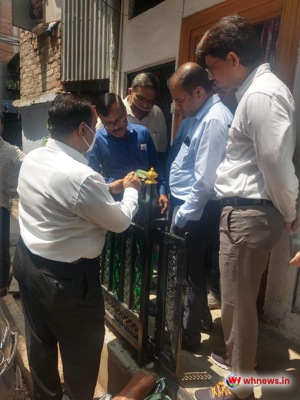 मोमीनपुरा, भालदारपुरा,तुळशीबाग भागात.. वीज चोरी करणाऱ्या ६७ जणांवर कारवाई – मोहिमेत प्रादेशिक संचालक व मुख्य अभियंत्यांचा सहभाग