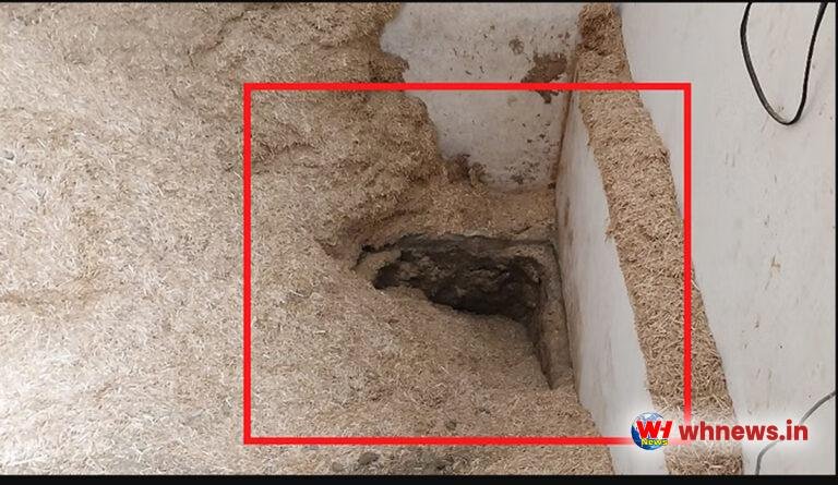 गड्ढों में छिपाए थे गबन के पांच करोड़