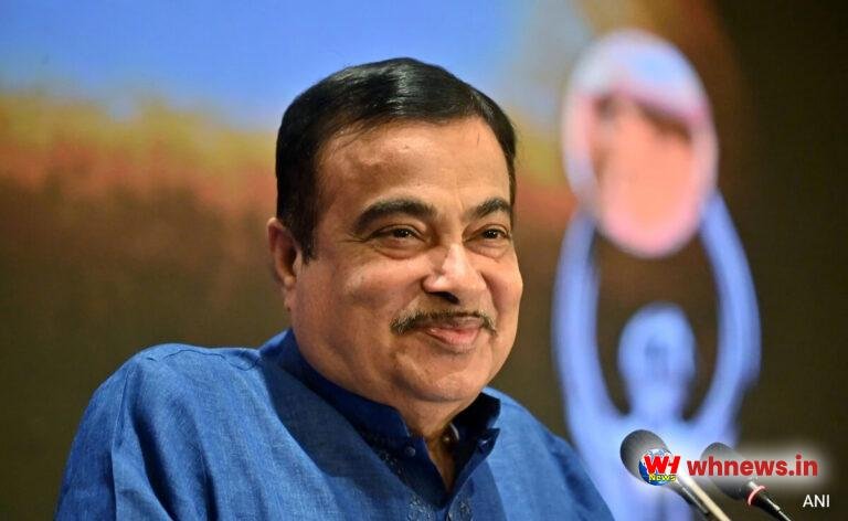 सरकार निकम्मी, चलती गाड़ी को पंक्चर करती है