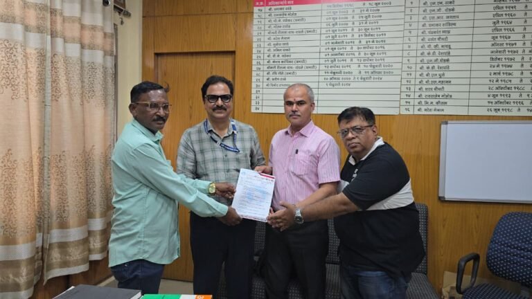 डिजिटल मीडिया न्यूज पोर्टल संघाने जिल्हा माहिती अधिकाऱ्यांना निवेदन दिले — डिजिटल पत्रकारांना शासनमान्यता व सुविधा देण्याची मागणी