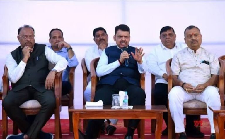 मुख्यमंत्री फडणवीस यांच्या दीपावली मिलन कार्यक्रमातून डिजिटल मीडियाला वगळल्याने निर्माण झाले प्रश्न!